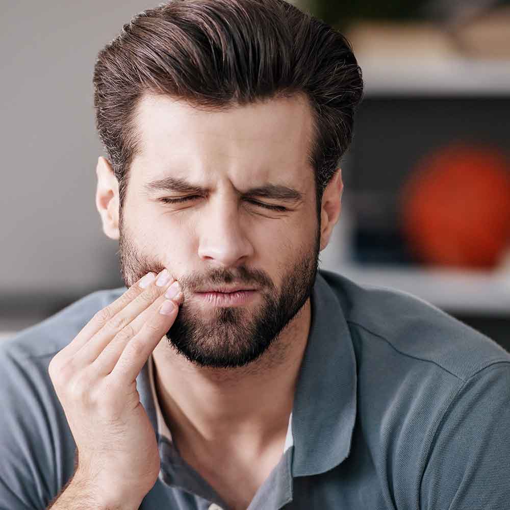 tooth pain is a sign of time to visit a dentist